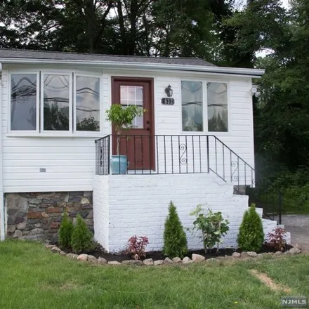 Buy this 1 bed house on 624 Lake Shore Drive in Upper Greenwood Lake, West Milford