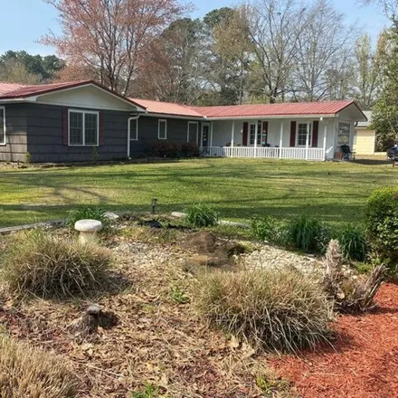 Buy this 3 bed house on 1008 Avalon Circle in Kosciusko, MS 39090