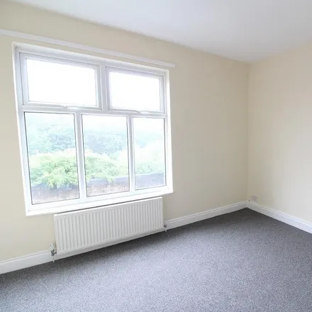 Image 5 - Canklow Road/Jubilee Street, Canklow Road, Rotherham, S60 2JH, United Kingdom - Duplex for rent