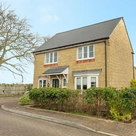 Buy this 4 bed house on Cristata Way in North Petherton, TA5 2GS