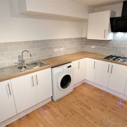 Rent this 2 bed apartment on Fair-A-Far in City of Edinburgh, EH4 6QD