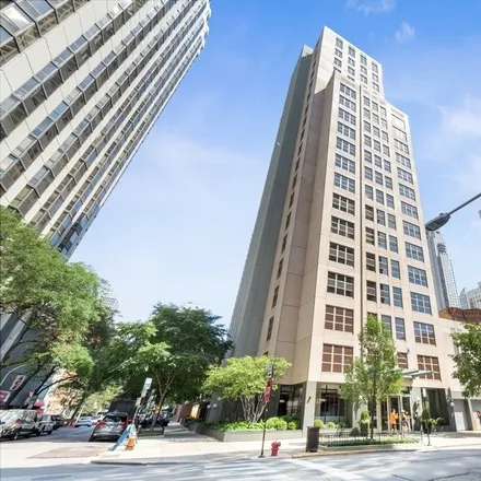 Image 2 - 1023 North Dearborn Street, Chicago, IL 60610, USA - House for sale