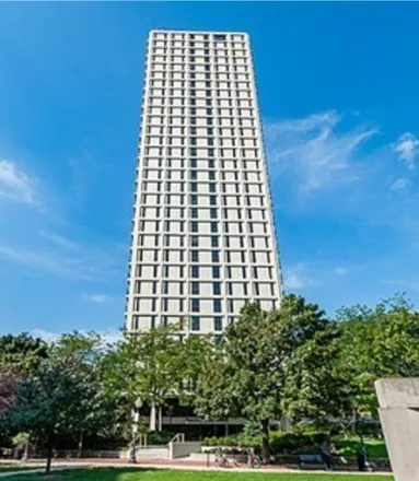 Buy this 2 bed condo on Lincoln Park Tower in 1960 North Lincoln Park West, Chicago