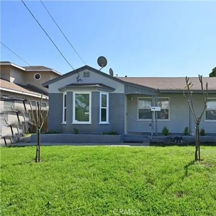 Rent this 3 bed house on 1016 East Wilshire Avenue in Fullerton, CA 92831