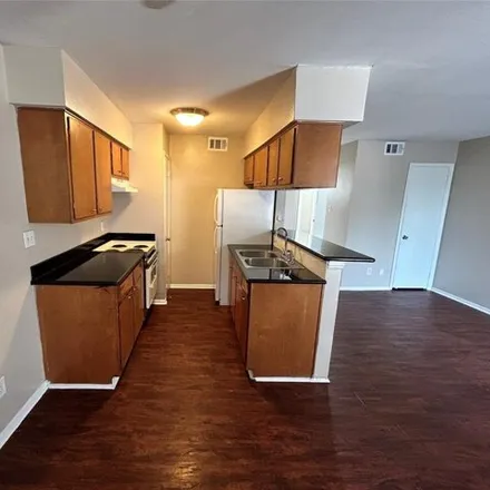 Image 3 - 1424 Hawthorne Street, Houston, TX 77006, USA - Apartment for rent