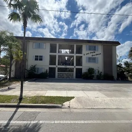 Buy this 1 bed condo on 20 Southwest 4th Street in Dania Beach, FL 33004
