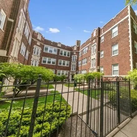 Image 1 - 1067 W Glenlake Ave, Chicago, Illinois, 60660 - House for rent