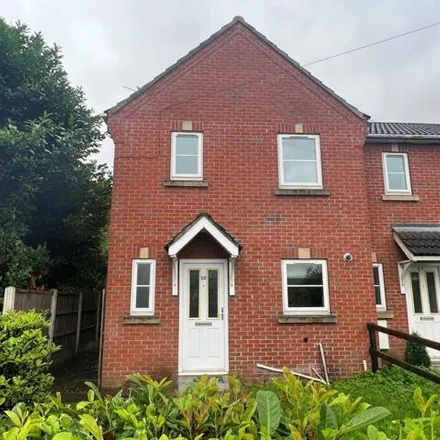 Buy this 3 bed townhouse on 43 Doncaster Road in Langold, S81 9QF