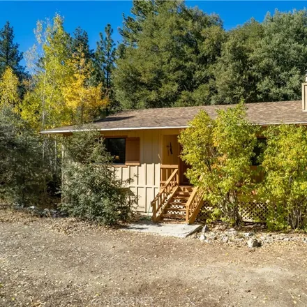 Buy this 2 bed house on 1913 Matterhorn Drive in Pine Mountain Club, Kern County