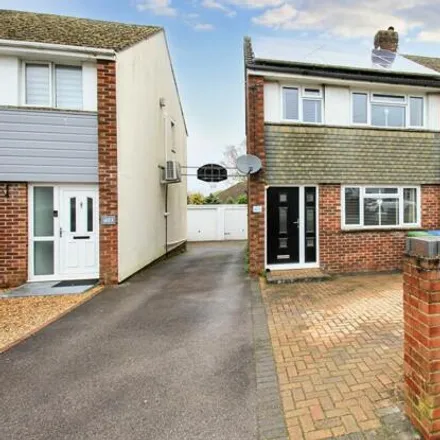 Buy this 3 bed duplex on 405 Butt's Road in Southampton, SO19 1BR