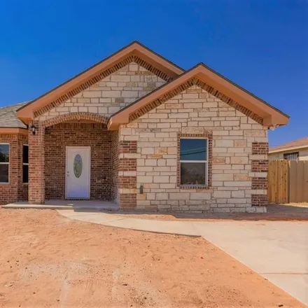 Rent this 3 bed house on 1208 East Golf Course Road in Midland, TX 79701