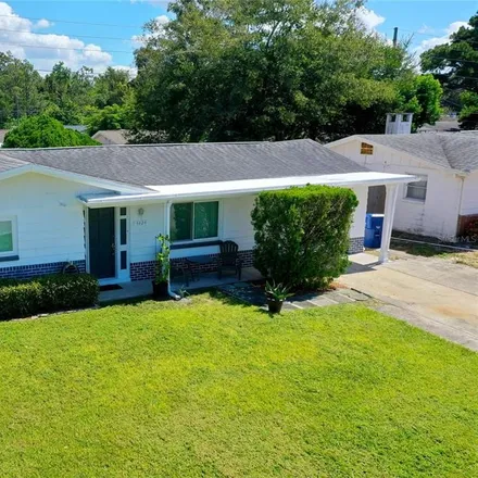 Buy this 3 bed house on 3424 Devonshire Drive in Beacon Square, Pasco County