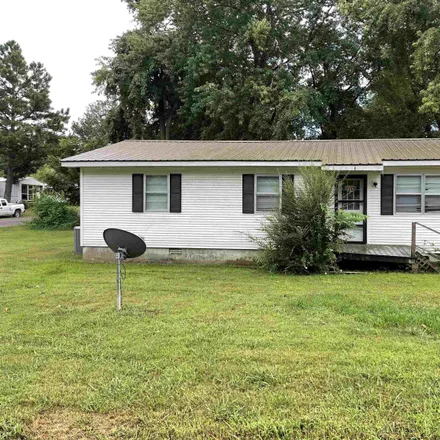Buy this 3 bed house on 509 East Johnson Street in Newbern, Dyer County