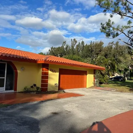 Image 2 - 8449 Pioneer Road, Palm Beach County, FL 33411, USA - House for sale