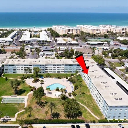 Buy this 1 bed condo on 6363 64th Avenue in Saint Pete Beach, Pinellas County