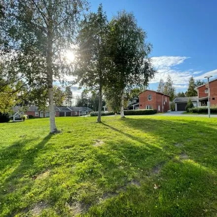 Rent this 3 bed apartment on Takdroppsgatan in 931 36 Skellefteå, Sweden