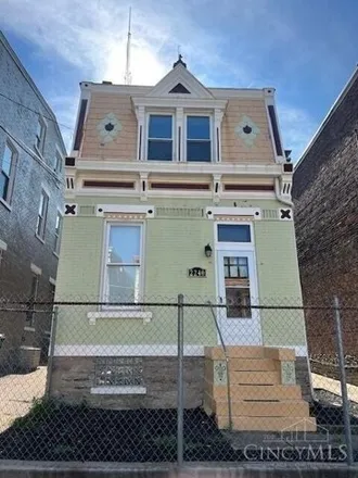Buy this 2 bed house on 2216 Flora Street in Cincinnati, OH 45219