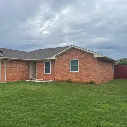 Buy this 3 bed house on 1016 Dollar Street in Altus, OK 73521