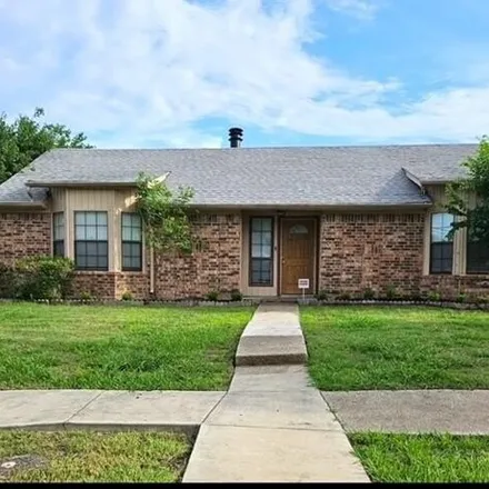 Rent this 3 bed house on 906 Arborside Drive in Mesquite, TX 75150