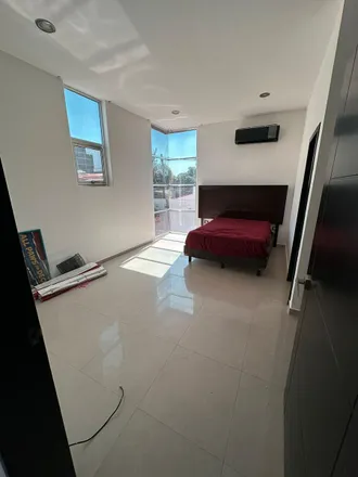 Buy this studio house on Boulevard Doctor Manuel Romero in Chapultepec, 80040 Culiacán