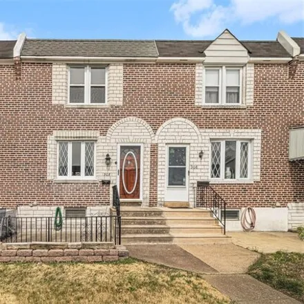 Rent this 3 bed house on 310 Stratford Road in Llanwellyn, Darby Township