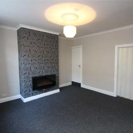 Image 2 - 10 Harley Place, Rastrick, HD6 3AE, United Kingdom - Townhouse for rent