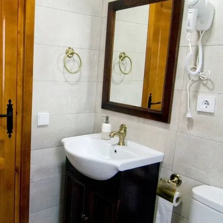 Image 7 - 33540 Cangas de Onís, Spain - Apartment for rent