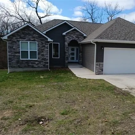 Buy this 6 bed house on 25 Northwest 175th Road in Johnson County, MO 64093