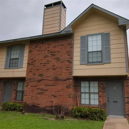 Rent this 2 bed townhouse on 2806 Patricia Lane in Garland, TX 75041
