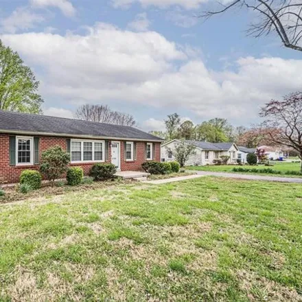 Image 2 - 2731 Smallhouse Road, Shawnee Estates, Bowling Green, KY 42104, USA - House for sale