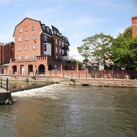 Rent this 2 bed apartment on Bear Wharf in Fobney Street, Katesgrove
