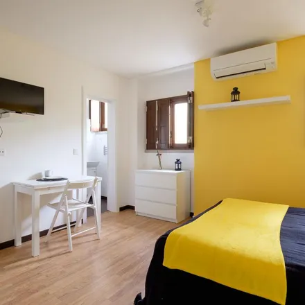 Rent this 1 bed apartment on Rua dos Combatentes da Grande Guerra 125 A in 3030-181 Coimbra, Portugal
