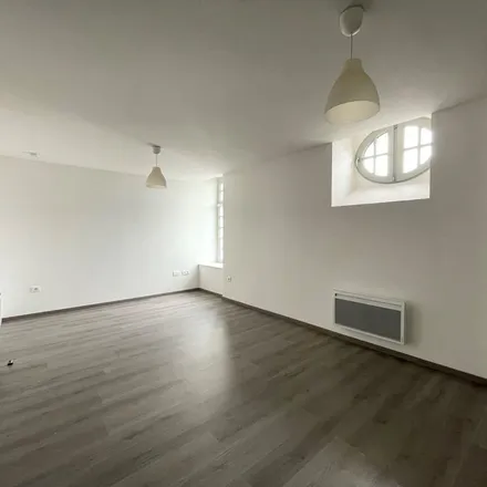 Rent this 2 bed apartment on 1 Rue Babeuf in 80000 Amiens, France