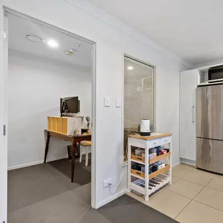 Image 2 - 24/Victoria Street - Apartment for sale