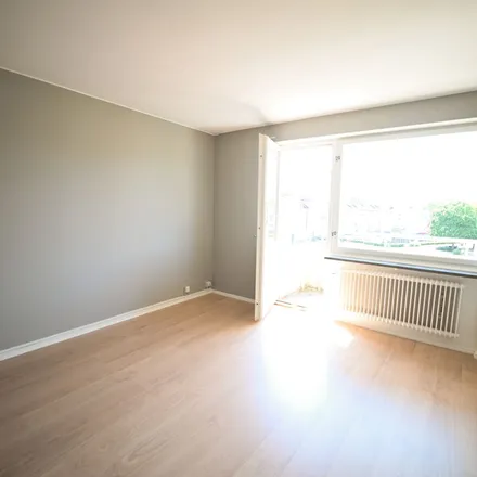 Rent this 2 bed apartment on Kanalgatan in 612 31 Finspång, Sweden