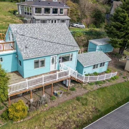 Buy this 2 bed house on 279 Lincoln Avenue in Yachats, Lincoln County