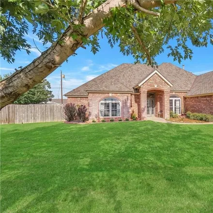Buy this 4 bed house on 1911 Iowa Circle in Sayre, OK 73662