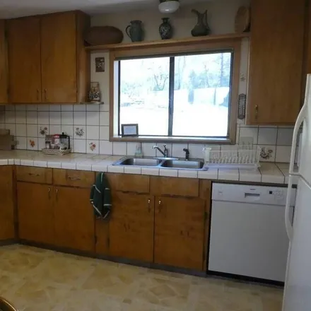 Rent this 3 bed house on Mariposa County in California, USA