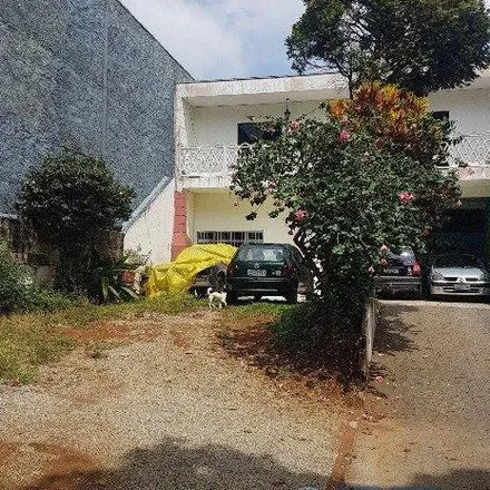 Buy this 5 bed house on Rua dos Coqueiros in Campestre, Santo André - SP