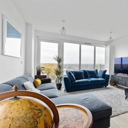 Image 5 - Lambourne House, Apple Yard, London, SE20 8FW, United Kingdom - Apartment for sale