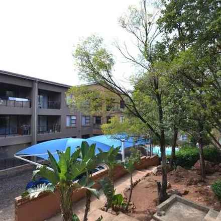 Image 1 - Wisbeck Road, Mulbarton, Johannesburg, 2001, South Africa - Apartment for rent
