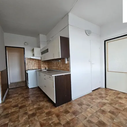 Image 2 - Dvořákova 654/35, 360 17 Karlovy Vary, Czechia - Apartment for rent