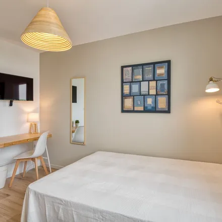 Rent this 1 bed apartment on 97 Rue Mac Carthy in 33000 Bordeaux, France