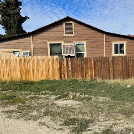Image 5 - 426 Harrison Street, Ford City, Kern County, CA 93268, USA - House for sale