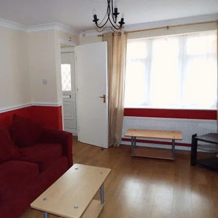 Image 5 - 90 Heeley Road, Selly Oak, B29 6EZ, United Kingdom - House for rent