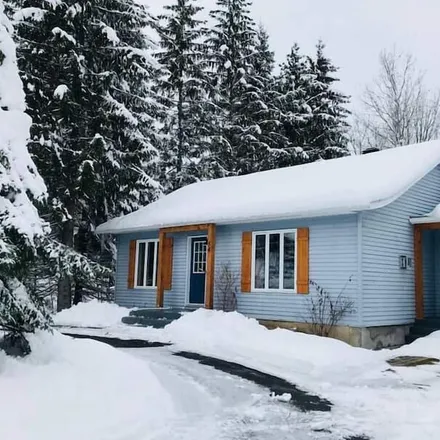 Rent this 3 bed house on Knowlton in QC J0E 1V0, Canada