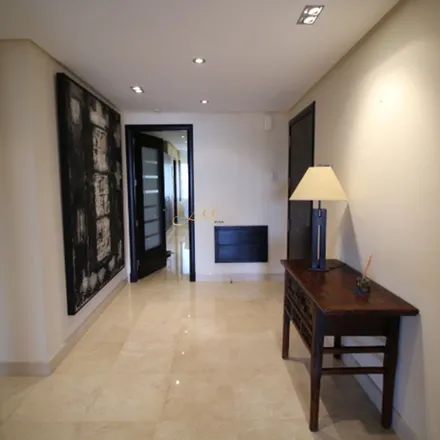 Image 3 - Calle Luis Mazzantini, 24, 29660 Marbella, Spain - Apartment for rent