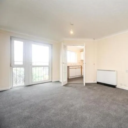 Image 3 - 1-9 Montpellier Court, Exeter, EX4 4DP, United Kingdom - Room for rent