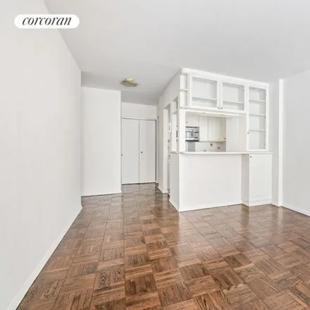 Image 3 - 130 West 79th Street, New York, NY 10024, USA - Condo for rent