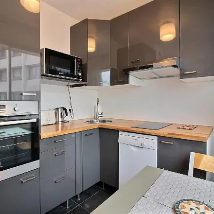 Image 5 - 52 Rue de l'Aqueduc, 75010 Paris, France - Apartment for rent